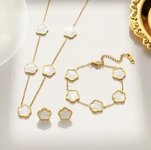3 PIECE CLOVER 18k GOLD PLATED SET - NECKLACE + BRACELET + EARRINGS. WOMENS JEWERLY, ELEGANT FASHIONABLE ACCESSORY