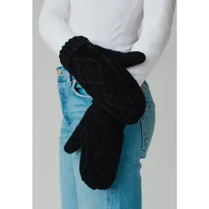 Black Cable Knit Mittens | Panache