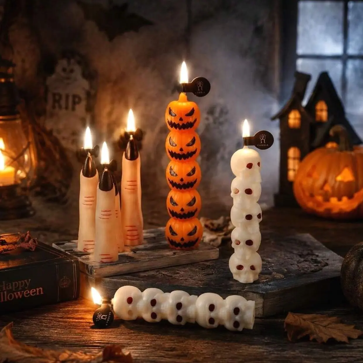 3pcs Halloween Scented Soy Wax Candles, Skull Pumpkin Skeleton Hand Aromatherapy Candle Set, Decorative Gift Box for Home Decor, Party, Thanksgiving & Holiday Gifts