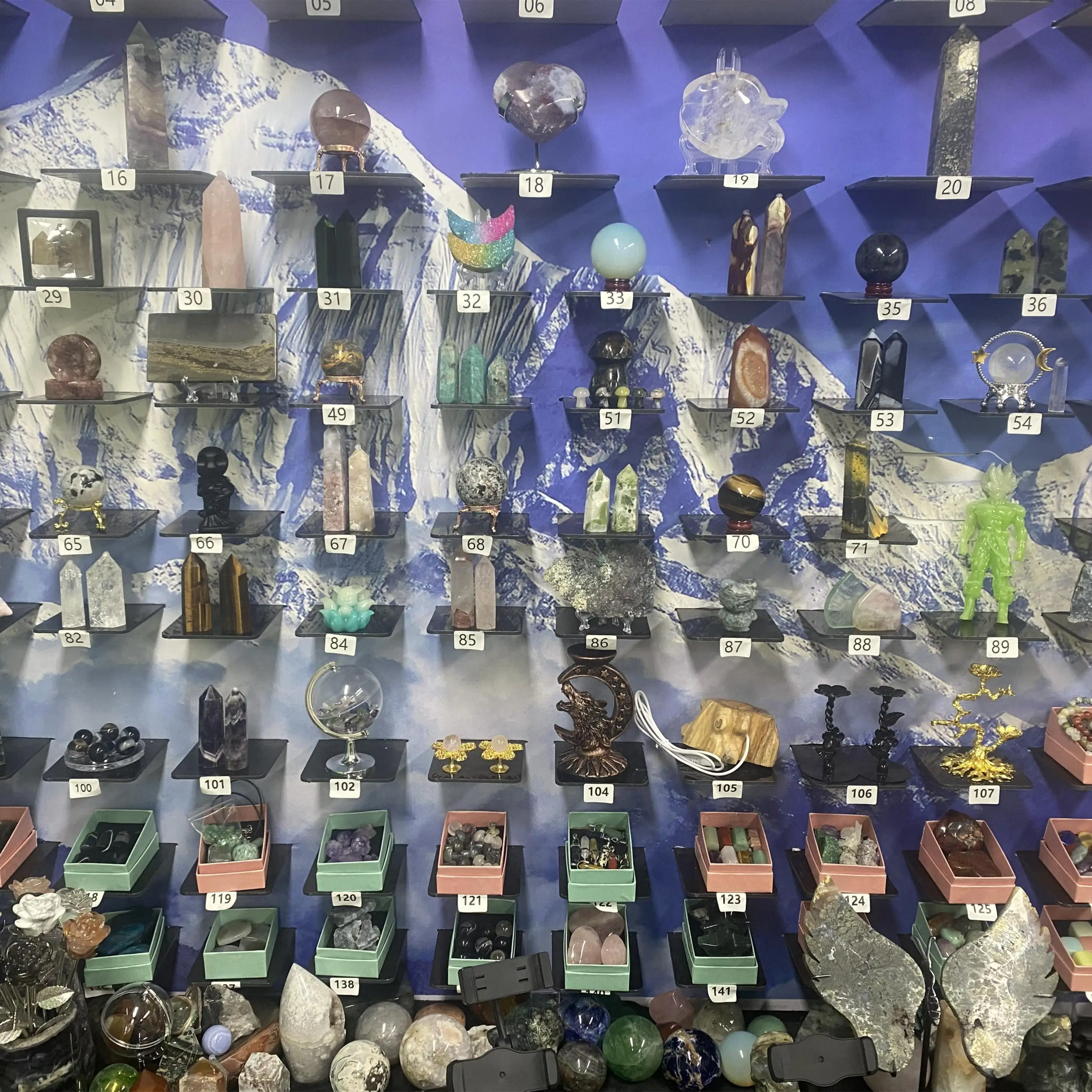 Cindy crystal tower 、sphere、carving、live sale (first row 3 order. second row 2 order.other row 1 order ) every order can get freebee (Personal custom