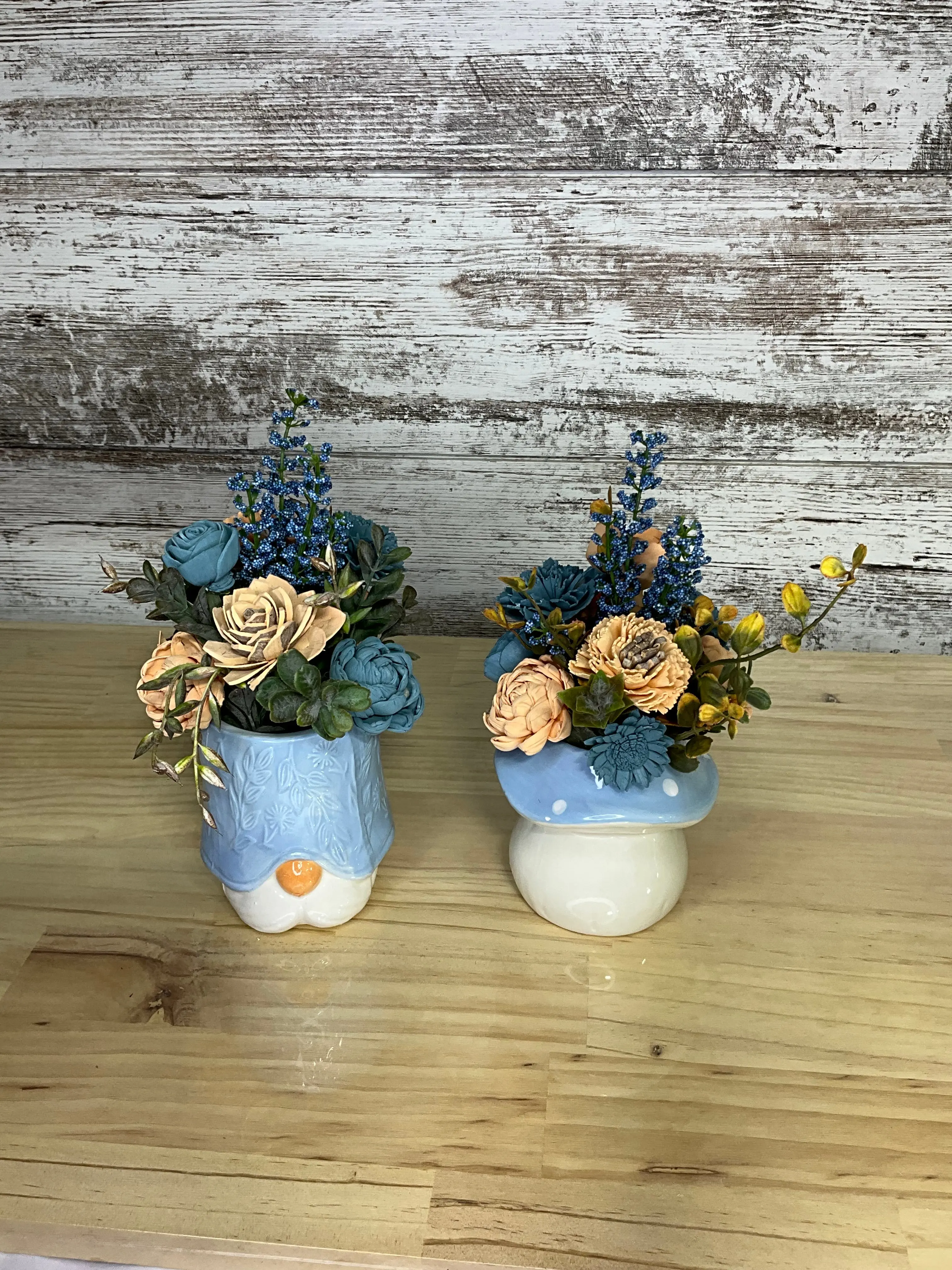 Decorative 2-Piece Bohemian Olive Gnomes with Blue & Peach Polka Dots Set - Sola Wood Flower Arrangement, Ceramic Vase Included, Gift-Ready Indoor Home Decor for Weddings