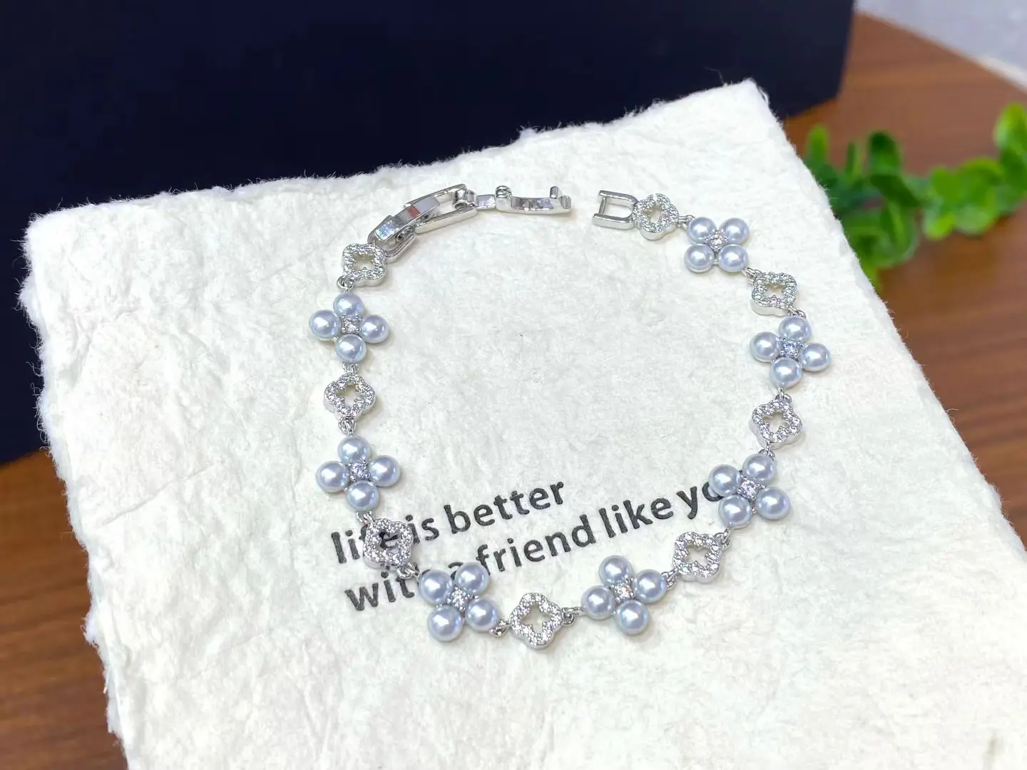 Suvi(17385)gc.Amazing clover pearl bracelet