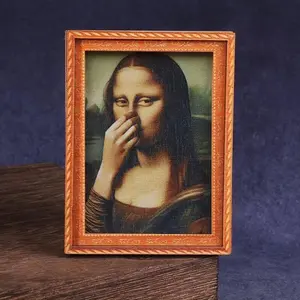 1pc/2pcs Parody Mona Lisa Fridge Magnet, Mona Lisa Covering Her Nose Magnet, Humorous Funny Refrigerator Decorating Magnet Gift