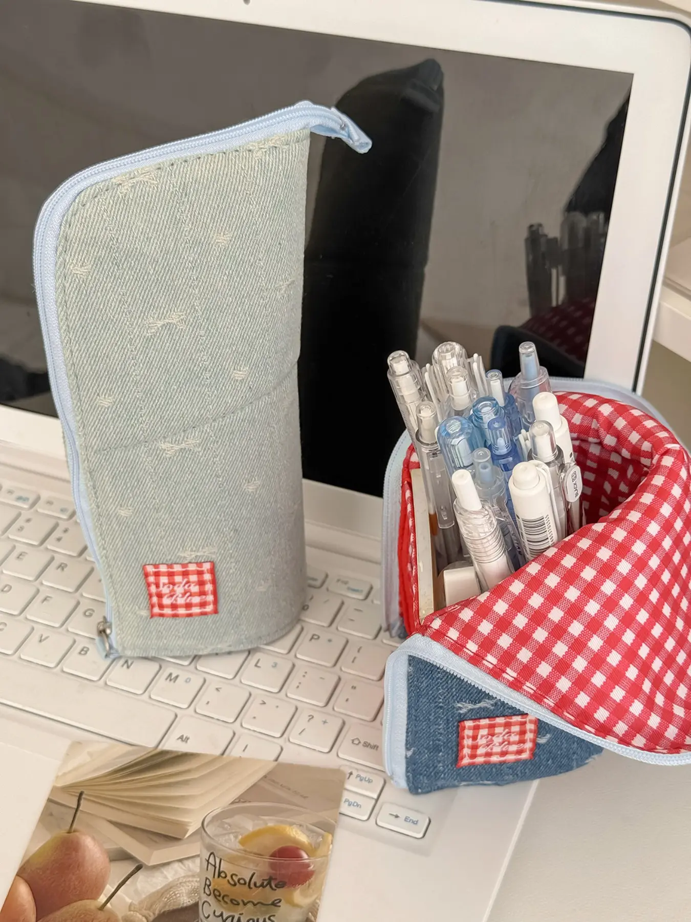 2026Denim Embroidery Standing Pencil Case, Cute Korean Style Pen Bag, Foldable Large Capacity Stationery Organizer for Students, Multi-Use Makeup & Pen Pouch