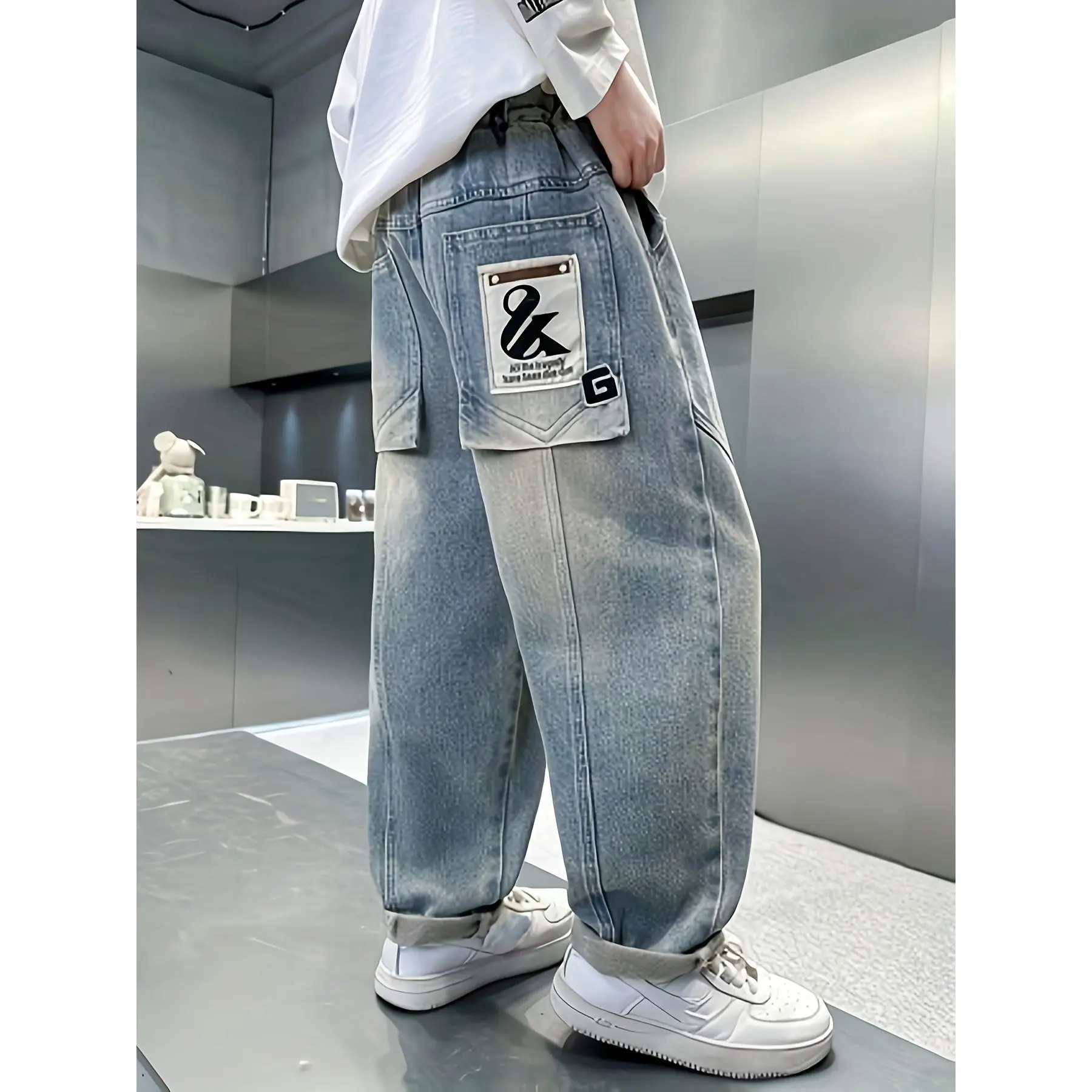 Girls' Loose Fit Denim Jeans - Loose Straight Leg, Large Cargo Pockets, Cargo Detail, Kids' Streetwear Bottoms for 11-12y,13y,14y 2025 Casual Fashion, Loose Fit Jeans, Large Pockets
