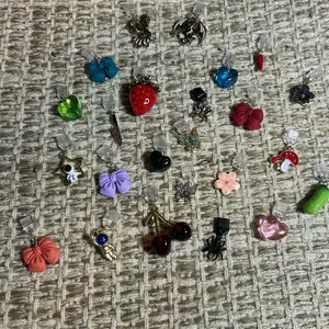 Dust Plug Charms - USB C Port for Smartphones with Various Colors and Designs