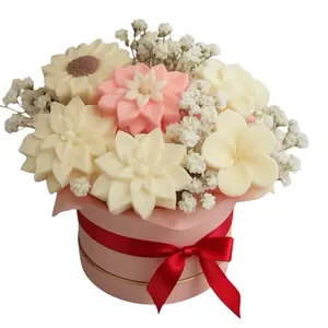 Floral Glow Bouquet: Soy Candle Creation