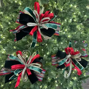 CP-320-25 NUTCRACKER BOX- 3BOWS