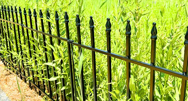 Black Metal Garden Fence — 24" Wide x 24" High (Set of 5 Panels, 10 ft Total Length) — Decorative, Foldable Border Fencing for Flower Beds, Landscaping, and Animal Protection