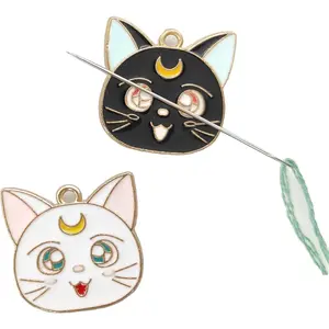 2 Pieces Magnetic Needle Minder Needle Keeper for Cross Stitch Embroidery Sewing Needle and Pin Holders