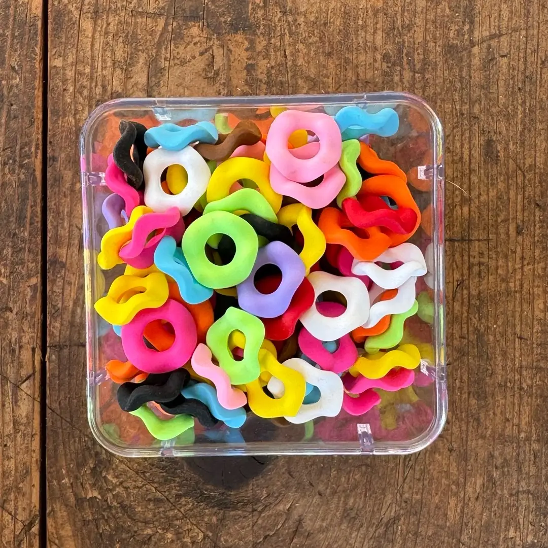 50pc - Wavy Acrylic Spacer for Pen