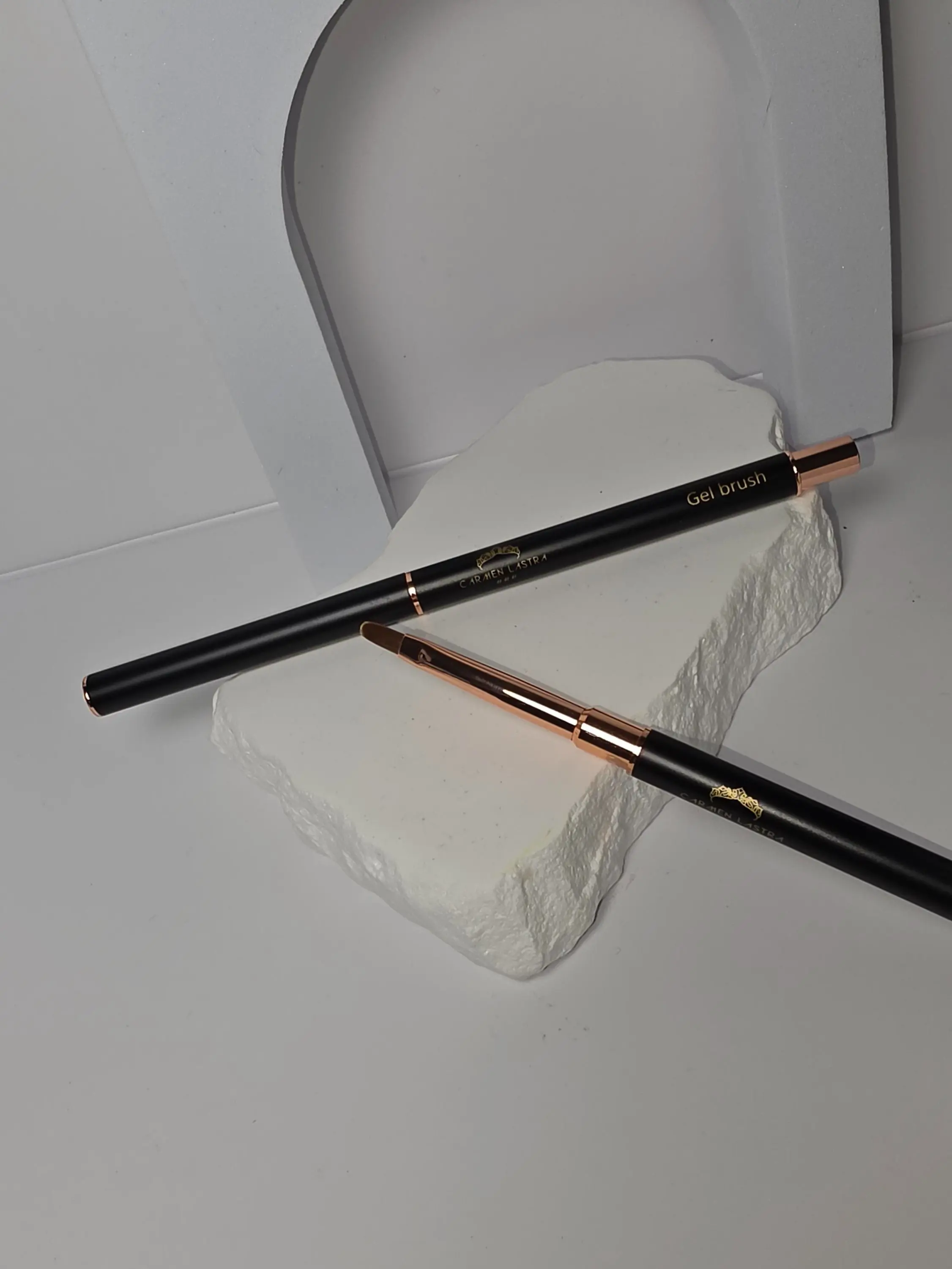 Gel brush Length 9mm, Width 4mm Gel brush Length 9mm, Width 4mm