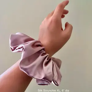 Handmade vintage style 100% high quality super soft luxurious natural silk oversized xl scrunchie