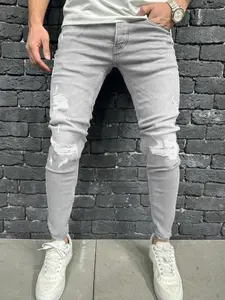 Men's Regular Fit Solid Color Ripped Knee Jeans, Street Fashion Casual Comfy Slim-fitting Denim Pants for Daily Wear, Mens Bottoms for All Seasons, Cotton