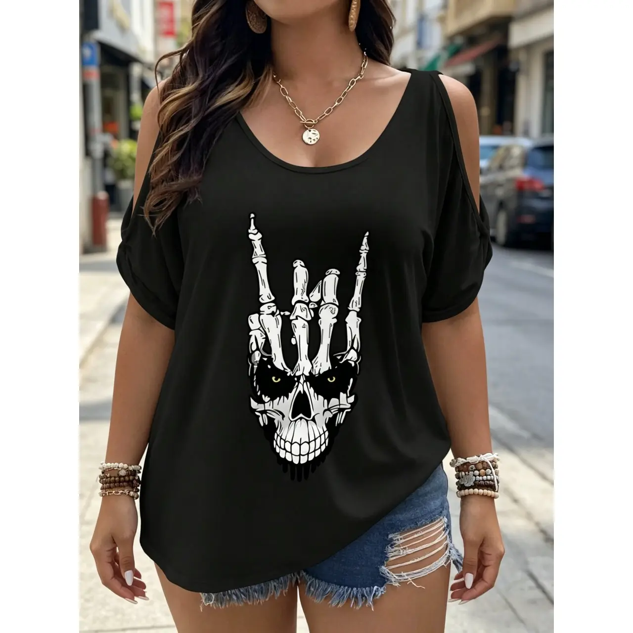 Women's Plus Size Black & White Skull Finger Graphic Oversize Cut T-Shirt - Cold Shoulder Tops, Gothic Streetwear, Punk Rock Style, Medium Stretch, Everyday & Halloween Outfit, Plus Size Clothes, Gothic Punk, Sleeveless, Tops For Women, Polyester Clothes,