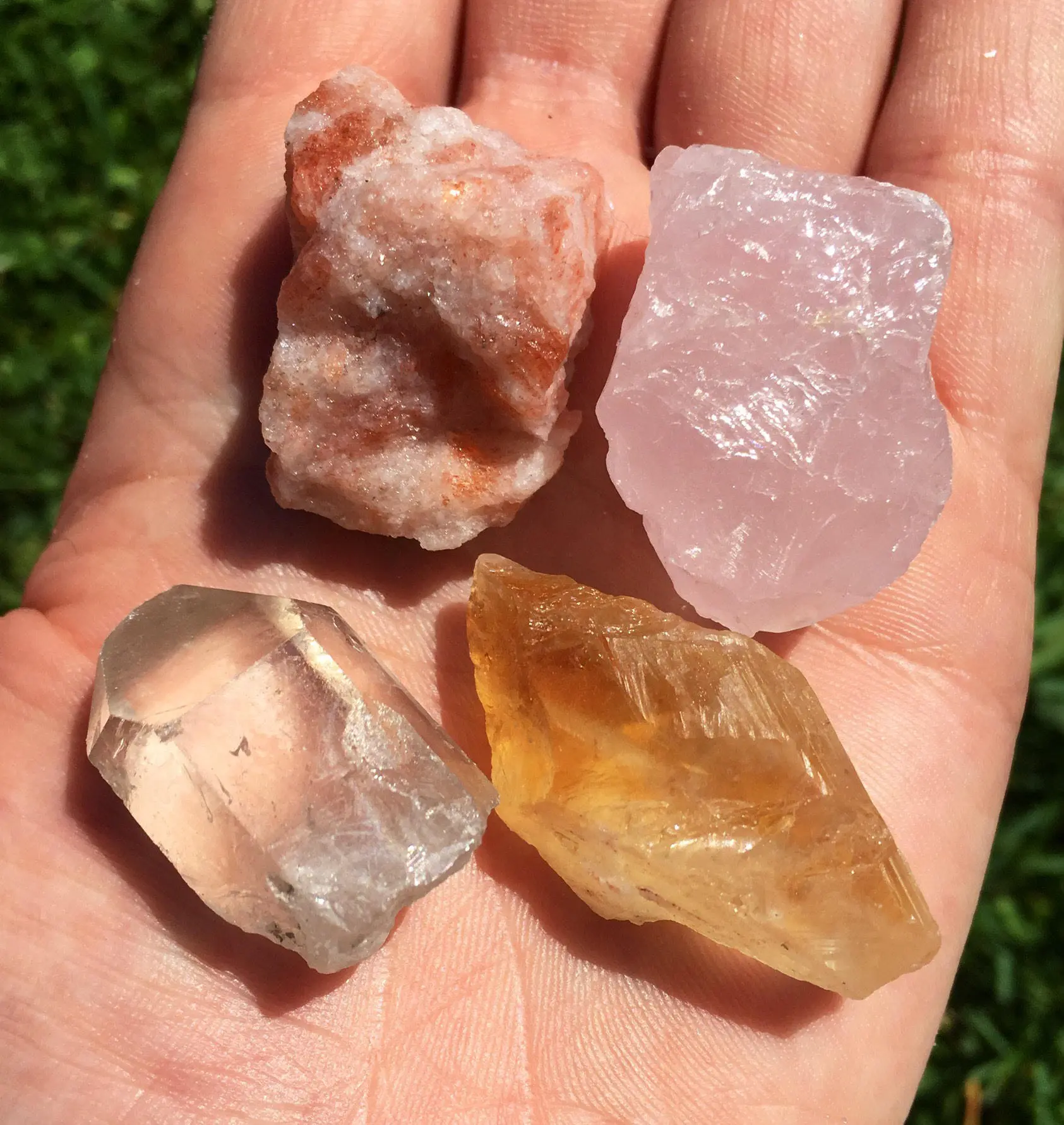 Raw Happiness & Joy Stone Set - Positive Energy Crystal Set - Rose Quartz, Sunstone, Citrine, Quartz Crystal - Manifiest Joy and Happiness