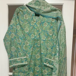 Saya lawn 3pcs digital printed size large 22.5 chest beautiful summer collection