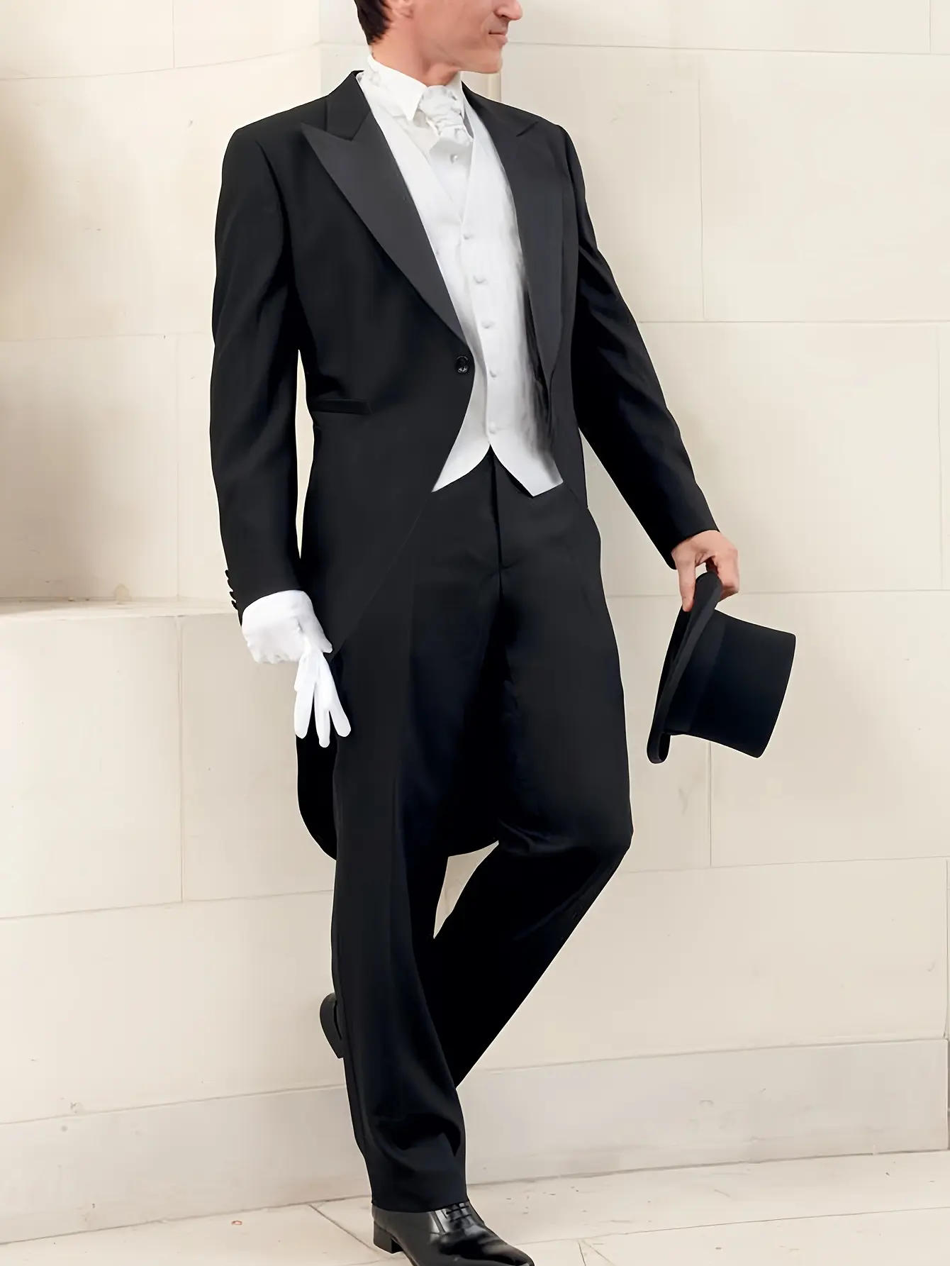 Men’s Solid Color Notch Lapel Traditional Fit Tuxedo Jacket - Formal Party Wear for Spring, Fall
