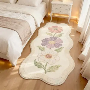 1 Piece French Cream Style Bedroom Bedside Strip Carpet, Floral Area Rug, Camellia Shaped Rug, Fluffy and Soft Ins Style Living Room Sofa Flower Rug, Dressing Table Non-slip Washable Floor Mat