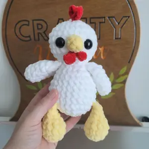 Crochet Chicken Buddy by Crafty Mama