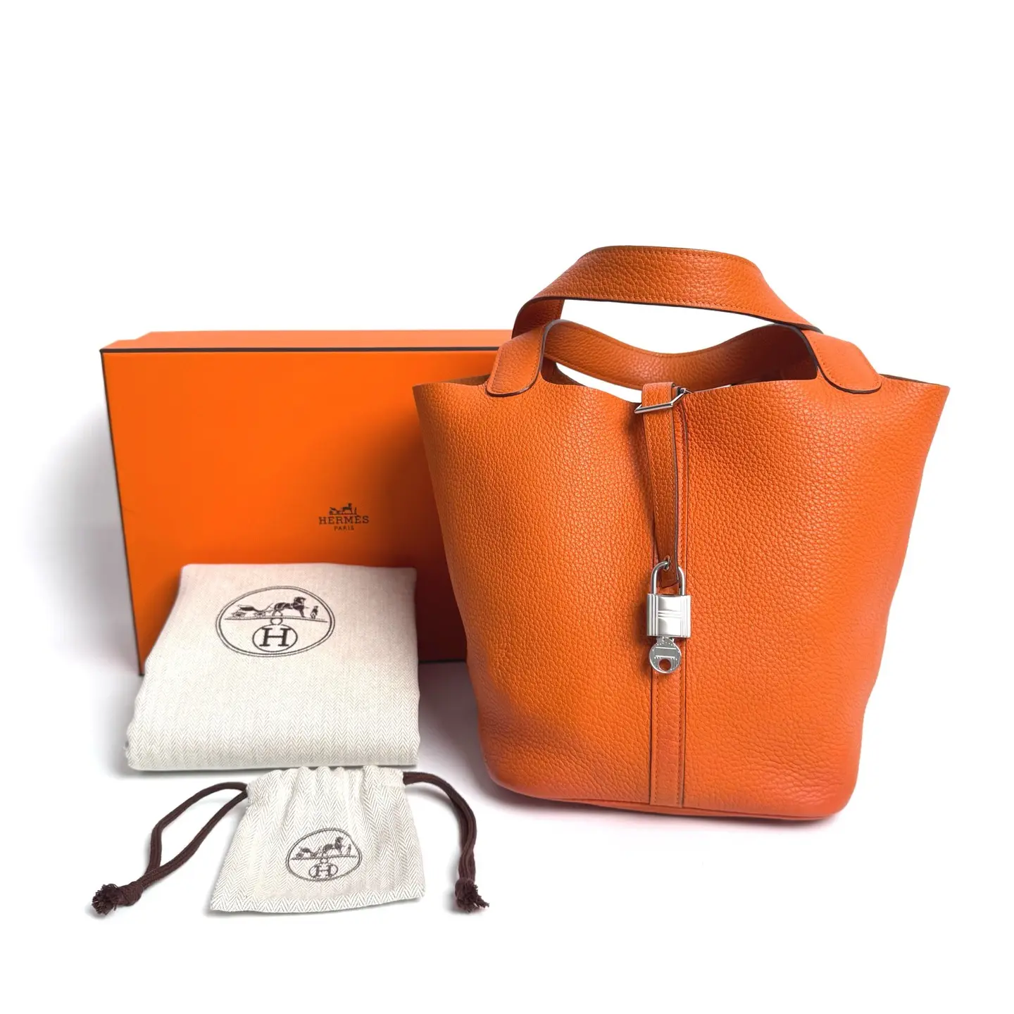 Pre-owned HERMÈS Picotin Lock Orange Clemence Leather Bucket Bag MM Size 22 2010 Base Length Approx 22cm Item No.:N23636720