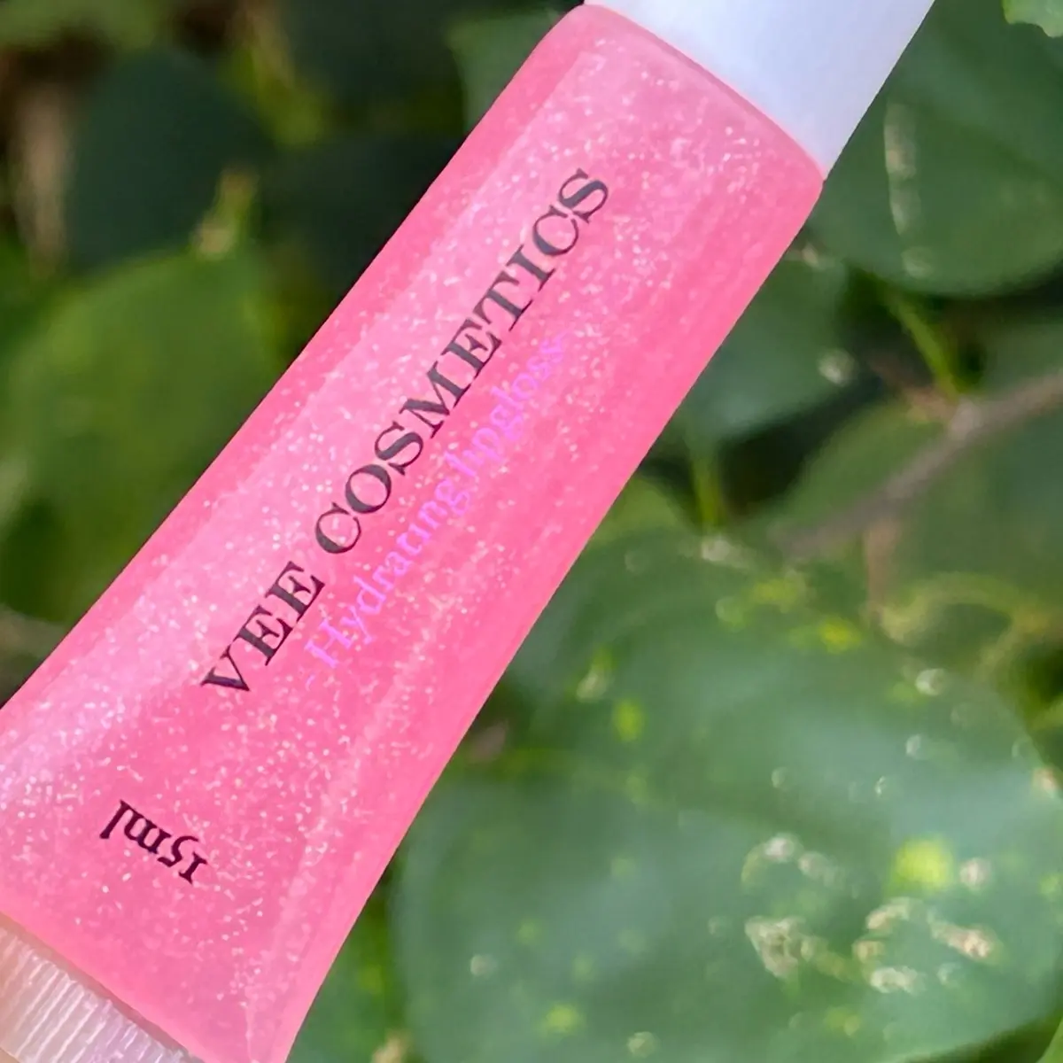 Amoura lipgloss Glossy-15 ml squeeze tube Hydrate Lipstick Cosmetic Moisturizer Hydrating Makeup