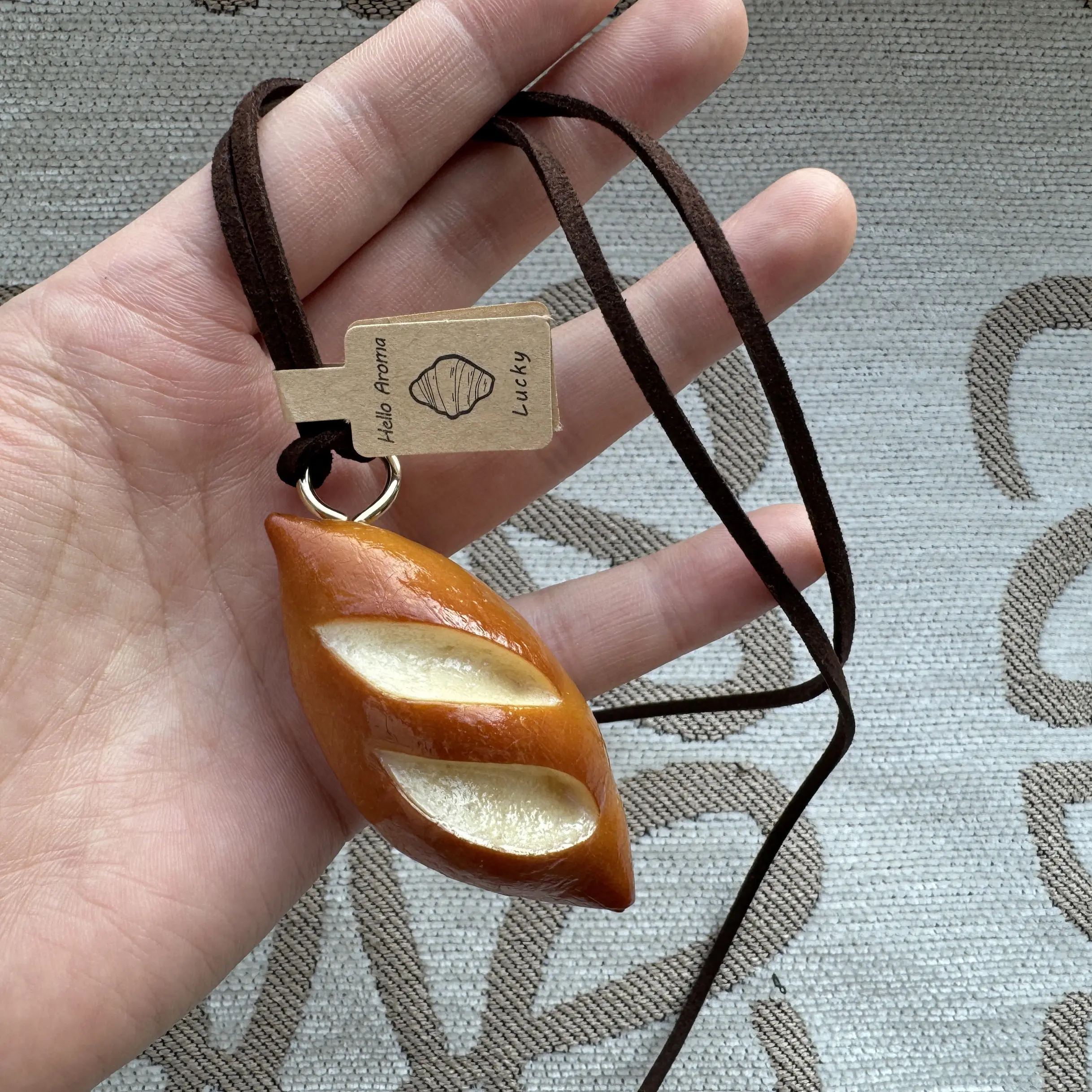 Handmade alkaline bread bag hanging retro cowhide rope hanging ornaments niche styleclassy creative gift bows croissant Handmade alkaline bread bag hanging retro cowhide rope hanging ornaments niche styleclassy creative gift bows croissant