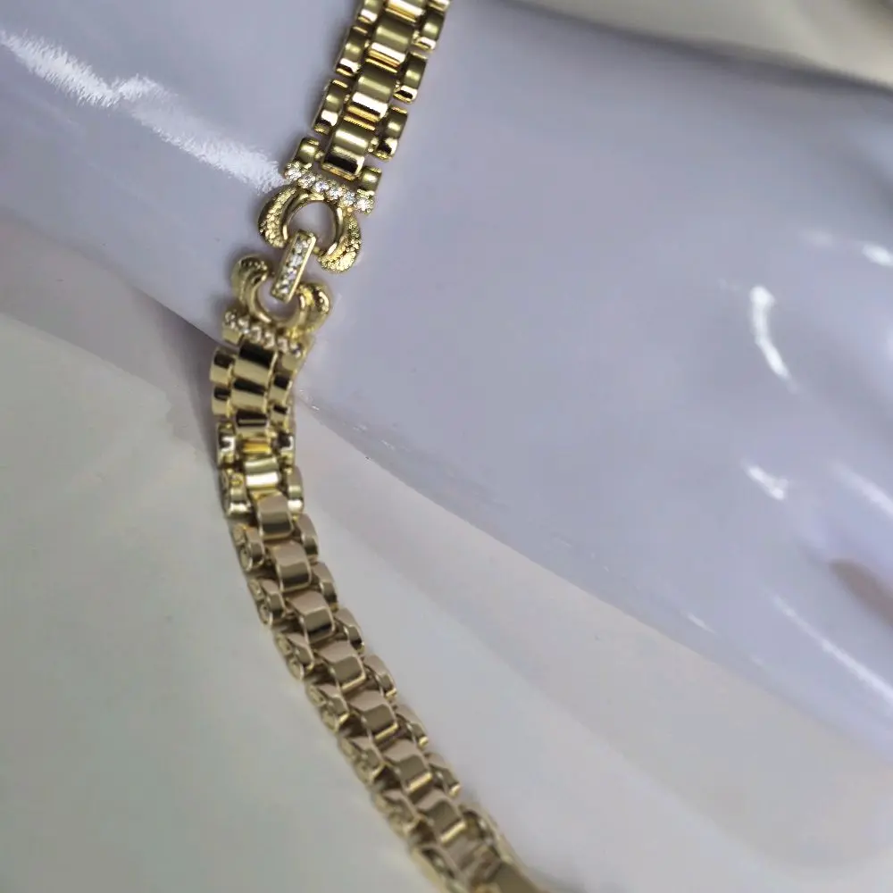 Unisex Stainless Steel Stackable Bracelets, Crafted for Both Style and Durability, Durable and Tarnish-Resistant Jewelry Accessory for Everyday Wear, Adults, Elegant, Daily, Simple Look, Neutral