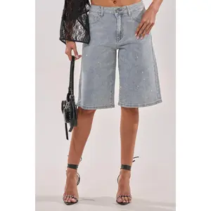 BLING BLING RHINESTONE BERMUDA SHORT IN LIGHT BLUE DENIM