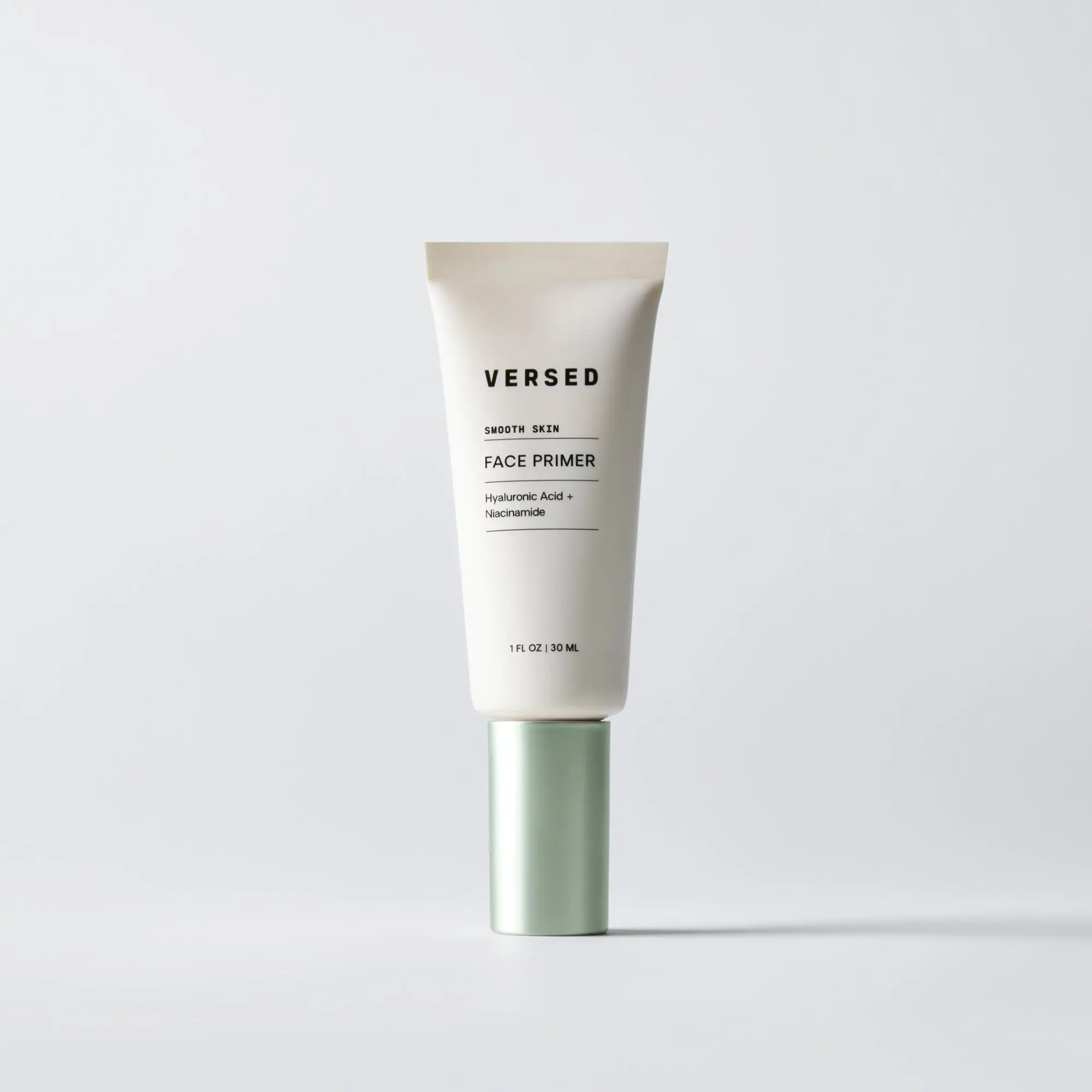 Versed Smooth Skin Face Primer – Lightweight Hydrating Makeup Primer with Hyaluronic Acid & Niacinamide – Blurs Fine Lines & Pores for Smoother, Longer-Lasting Foundation Application