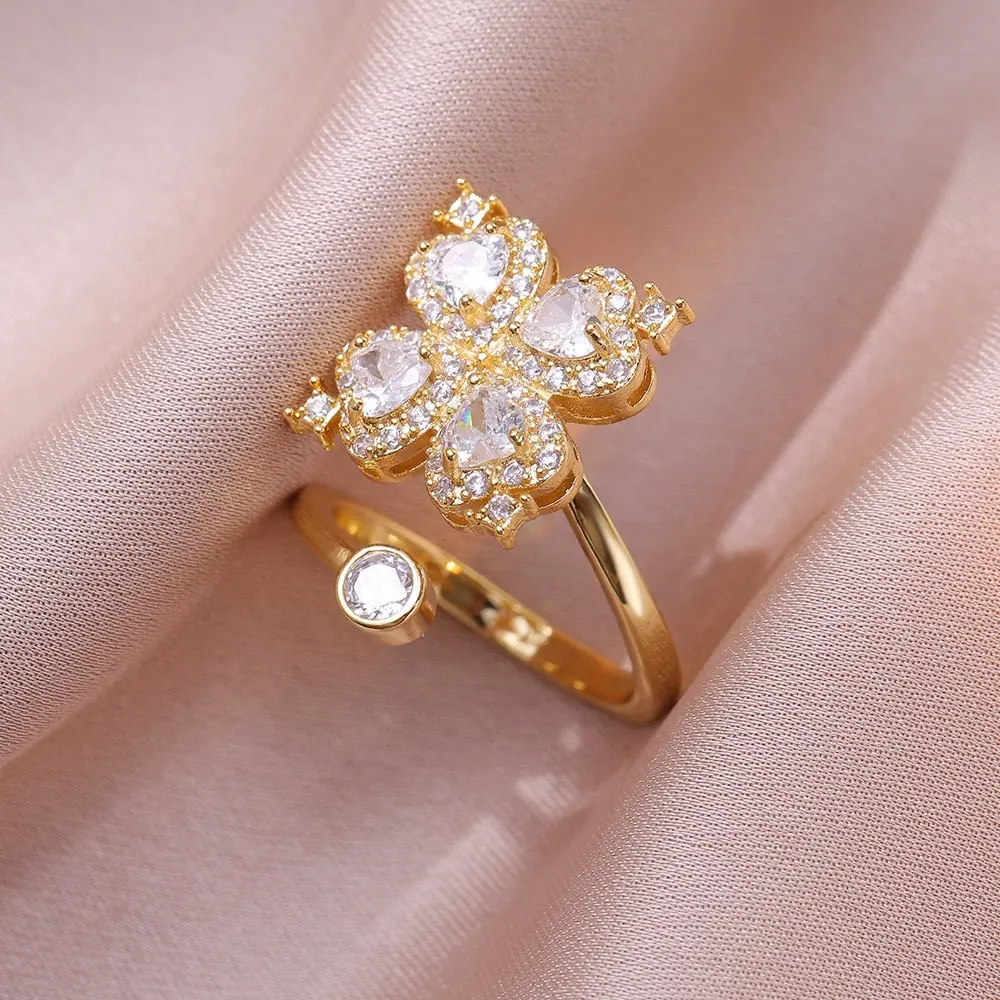 J0329 White Starry Ring
