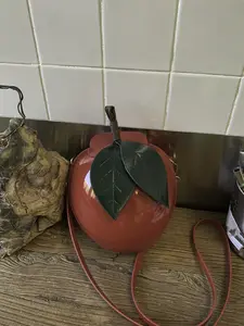 Mini Versatile Apple Design Leaf Decor Bag, Single Shoulder Crossbody, Stylish and Practical, Perfect for Everyday Use