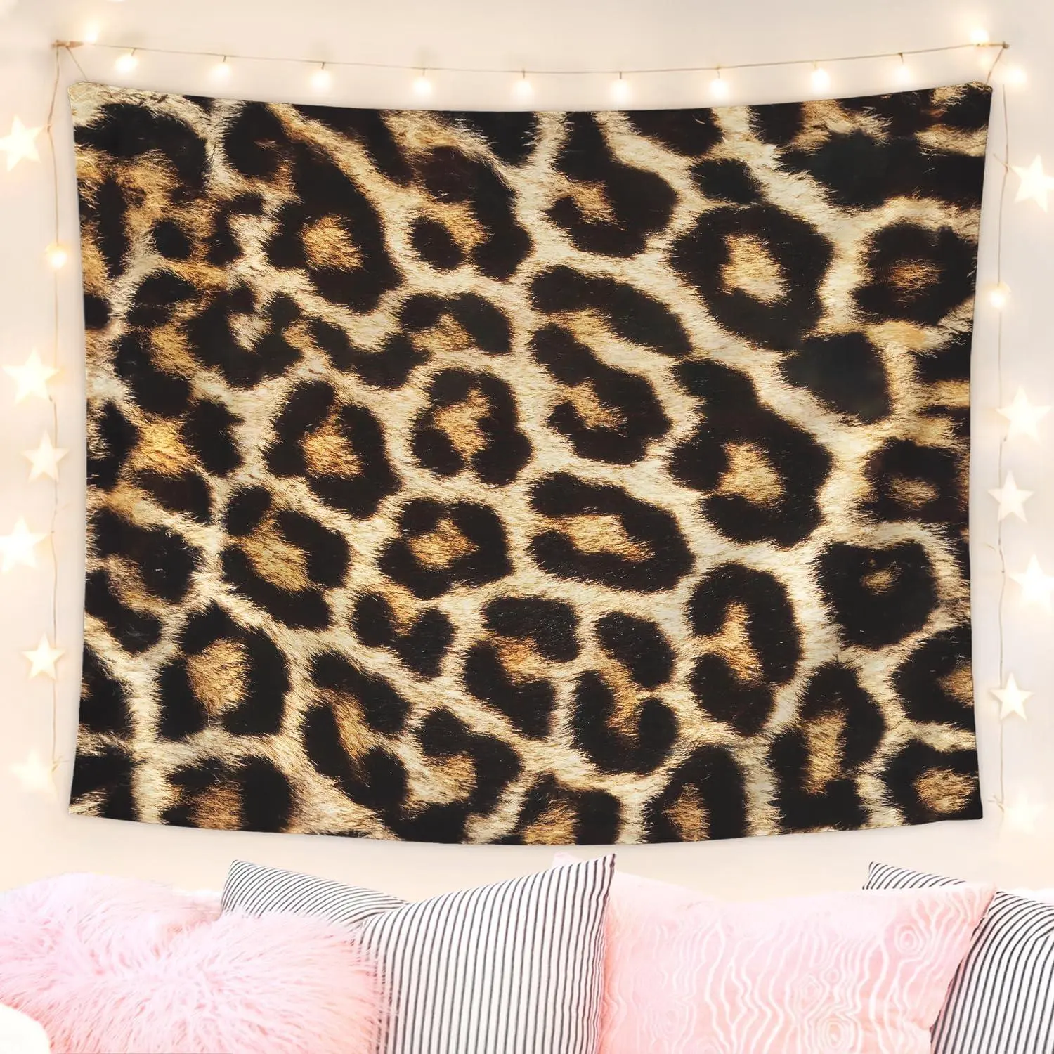 Lacama Cheetah Print Tapestry, Trendy Leopard Print Gifts for Women, Vintage Cheetah Prints Blanket for Teen Girls Room Bedroom College Dorm Apartment, College Dorm Decor, 50x60 Inches