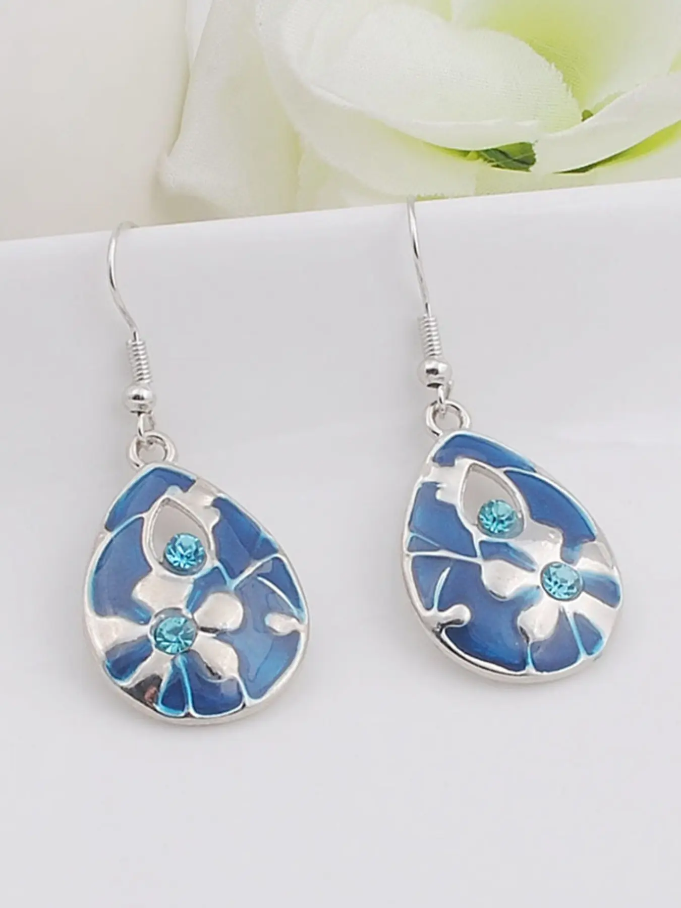 Women's Trendy Charm Earring, Water Drop Shape Rhinestone Accents Enamel Finish, Fashion Jewelry Accessory, Stylish and Elegant Design, Boho Style