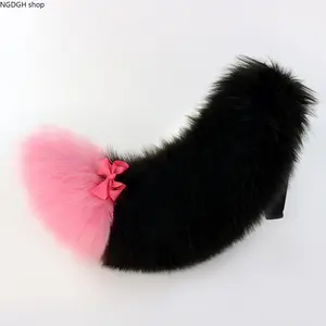 Adorable furry fox/cat tail costume accessory. Made with high-quality faux fur, ideal for conventions, cosplay, or adding a sweet touch to your outfit.