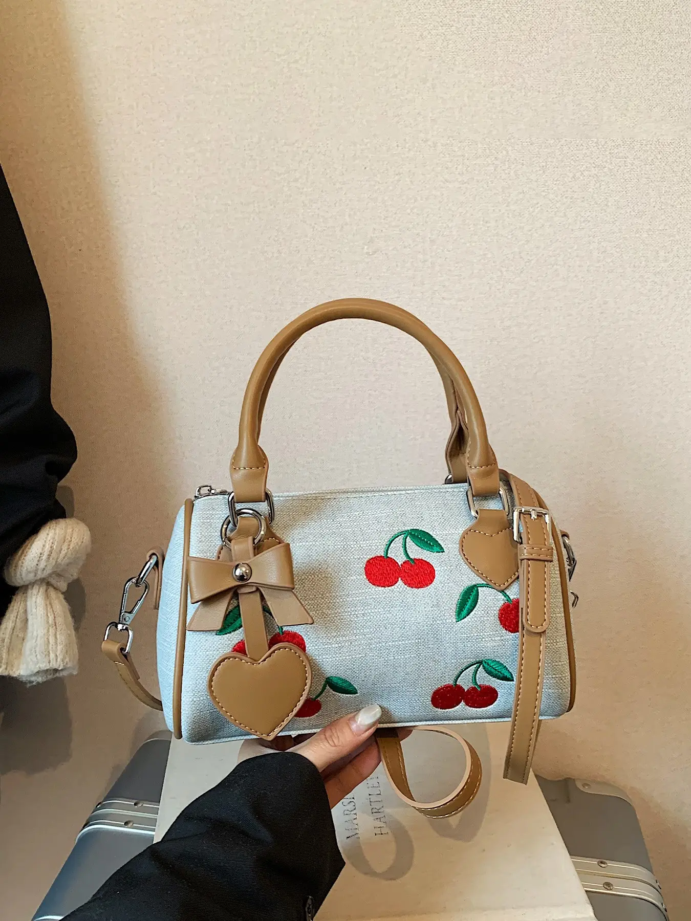 1pc Ladies' fashionable, simple and casual cherry patterned handbag for daily commuting, shopping and dating, versatile for Fall Winter, Boston bag with detachable shoulder strap, a must-have for ladies Daily Commuter Bag, Casual Bags