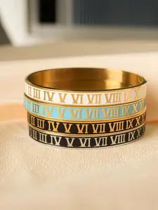 Elegant Roman Numeral Bracelet for Women, Unique Punk Style Animal Pattern, Stainless Steel Chain, All-Season Accessory