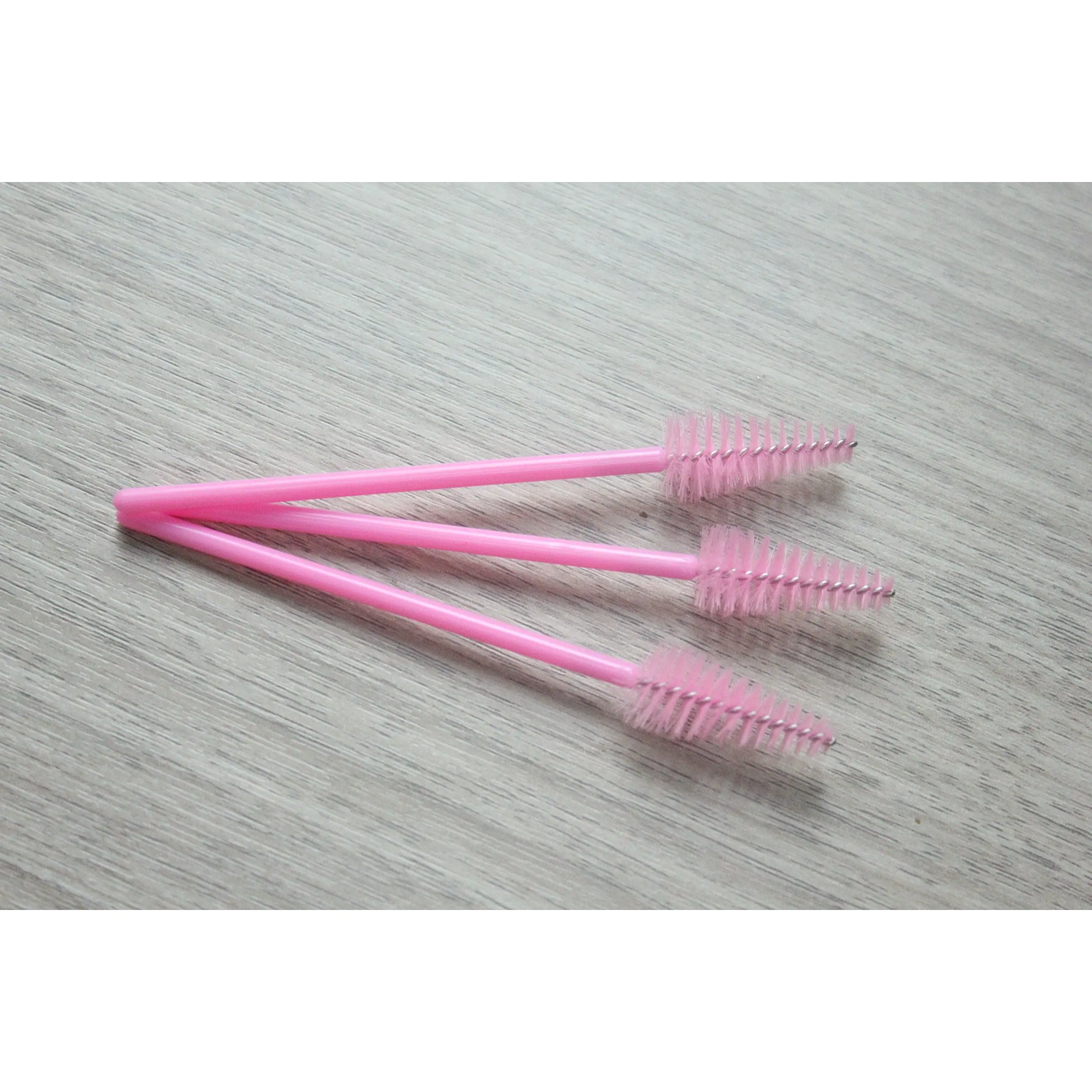 25 ProMade Fans Fluffy Mascara Brush