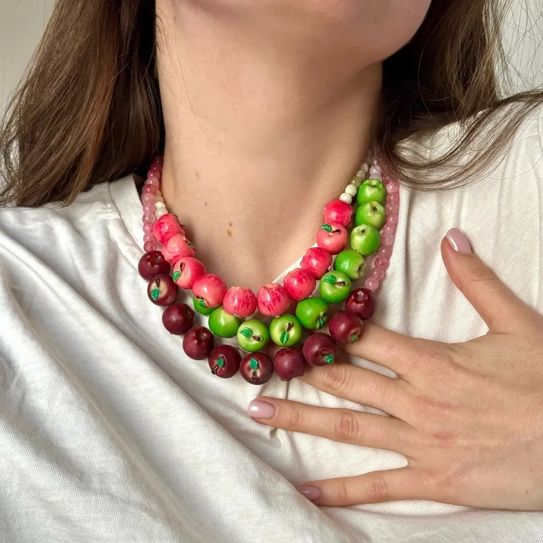 Y2K Fruit Beaded Necklace for Women, Colorful Cherry & Peach Pendant Necklace, Cute Coquette Jewelry, Retro Maximalist Statement Choker for Summer Beach Vacation Festival Outfit