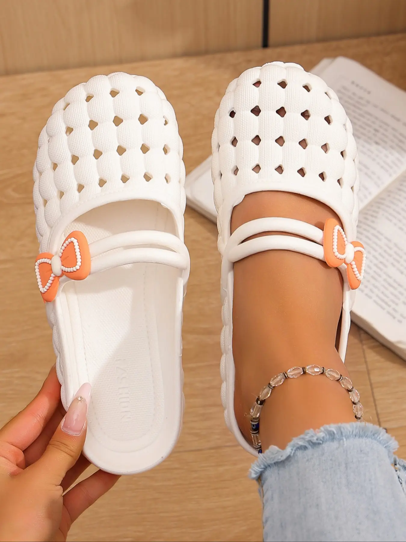 Women's Summer Fashion Thick Sole Platform Sandals, Outdoor Comfortable Soft Bottom Slip-On Shoes, Girls' Casual PU Leather Slippers, Platform Design, Fashionable Pu Slides, Trendy Casual Slippers, Flip Flip Slippers, Slip Ons Slippers