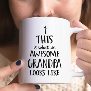 This Is What An Awesome Grandpa Looks Like Funny Mug, Grandpa Gift, Grandfather Gift, New Grandpa Gift, Christmas Birthday Gift for Grandpa