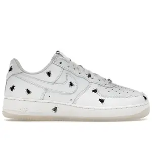 Nike Men's Air Force 1 Low Retro Houseflies Basketball Shoes, from StockX