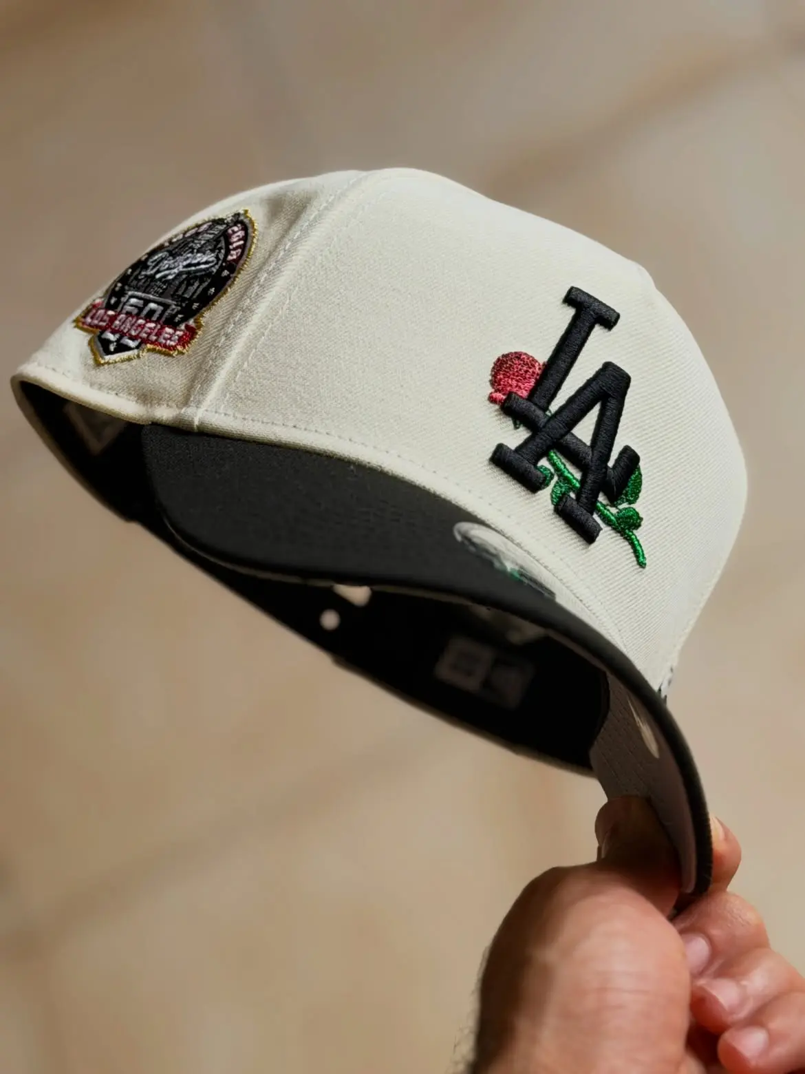 New Era Los Angeles Dodgers LA 9FORTY A-Frame Adjustable MLB Baseball Cap - Cream Black, Rose Embroidered Logo, 50th Anniversary Los Angeles Side Patch, , Classic Cotton, Limited Edition, Unisex Fan Wear, Sports Streetwear Hip Hop Casual Outdoor Gift