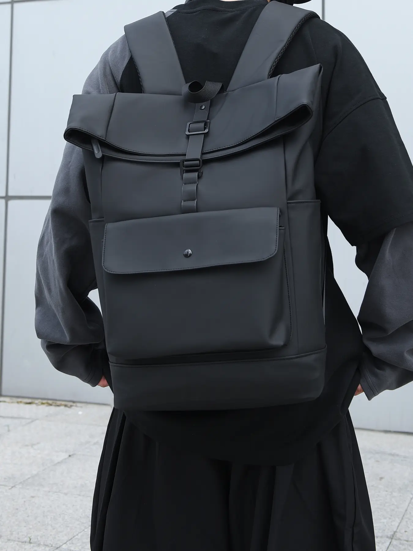 1pc Men's backpack solid color and clean color backpack buckle versatile, casual and simple, suitable for students to go to school, work, commute, shopping, men's backpack, Casual travel backpack, Adjustable Backpack
