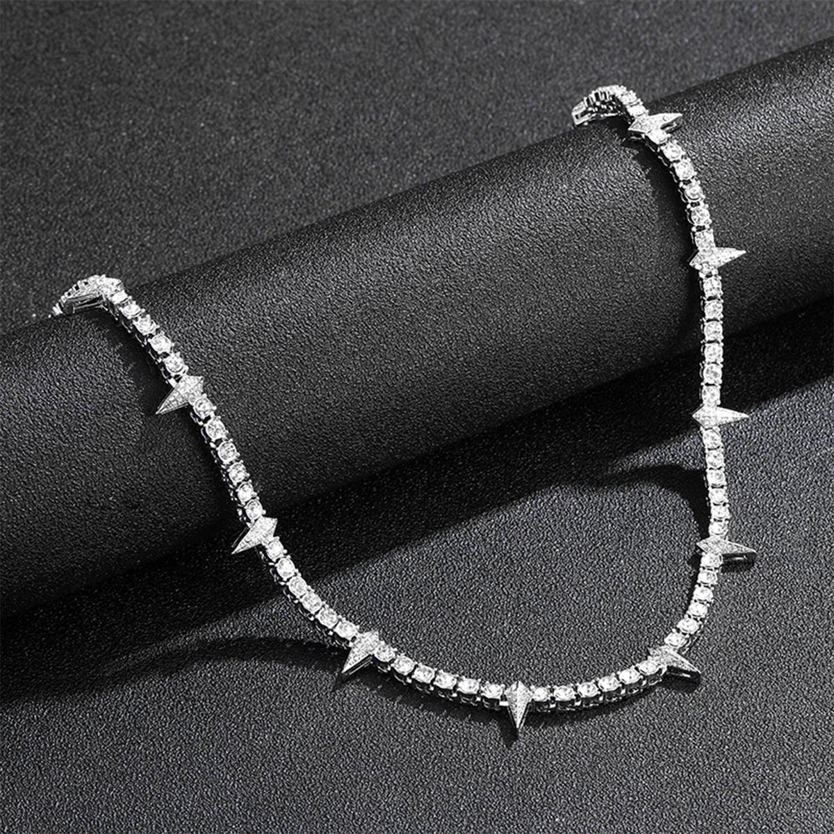 Spiky Full Stone Necklace, Unisex, Zircon Tennis Chain Style, Trendy and Stylish, Black Panther Claw Design Short Necklace，gold and silver, 18 and 20 inches