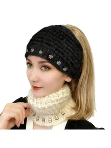 Women's Handwoven Squirrel Scarf & Ear Warmer Headband Set, Thickened Autumn Winter Accessory, Multiple Colors Available, Knitted Scarf