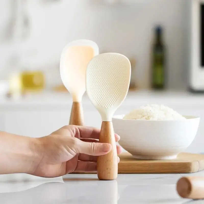 Effortless Serving Silicone Spoon With Wooden Handle Heat-Resistant Non-Stick Rice Spoon For Rice Cooker Practical Kitchen Tool Standing Design Space Saving Gadget For Home And Restaurant -RR