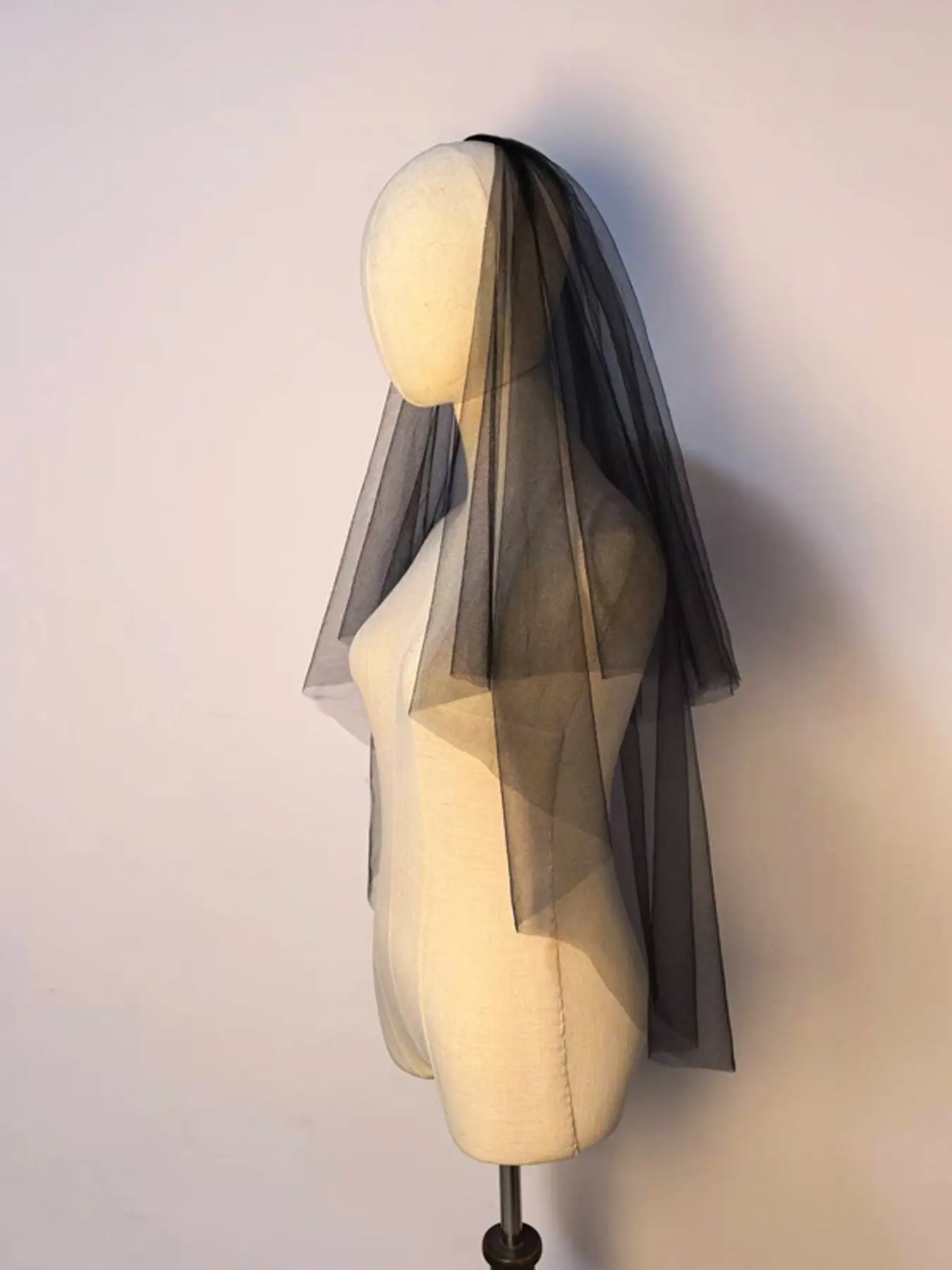 Ethereal Retro Veil, Exquisite Fairy-Like Short Veil, Unique Ceremonial Accessory, Simple Niche Design for Special Occasions