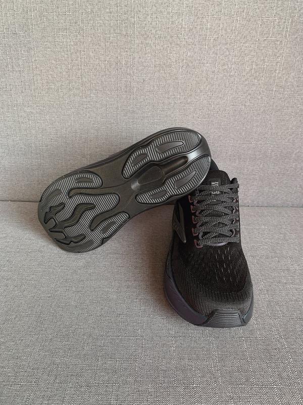 Brooks Professional Running Shoes, Blue Neon Midsole, Gold Identifier, Define Street Track New Aesthetic, Breathable Running Shoes