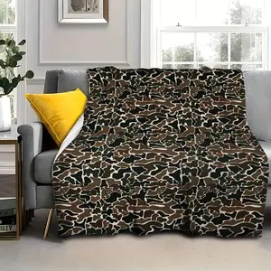 Classic Earth Tone Camouflage Flannel Blanket, Ultra-Soft Tactical Brown and Black Camo Plush Throw for Hunter and Outdoorsman, Lightweight All-Season Fleece for Camping and Travel, Rugged Military Style Bedroom Decor, Cozy Gift for Men